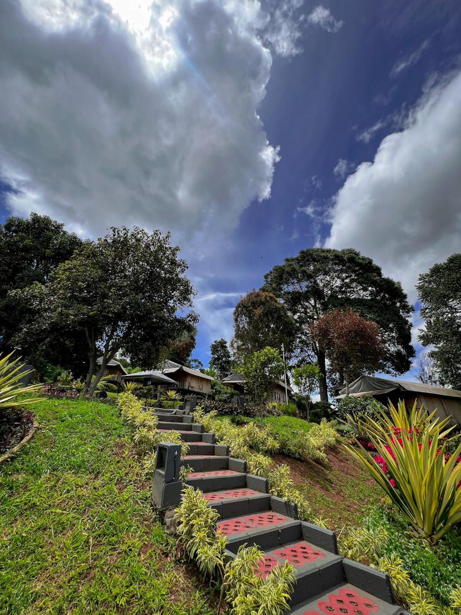 Trizara Resorts - Glam Camping Lembang Exterior photo