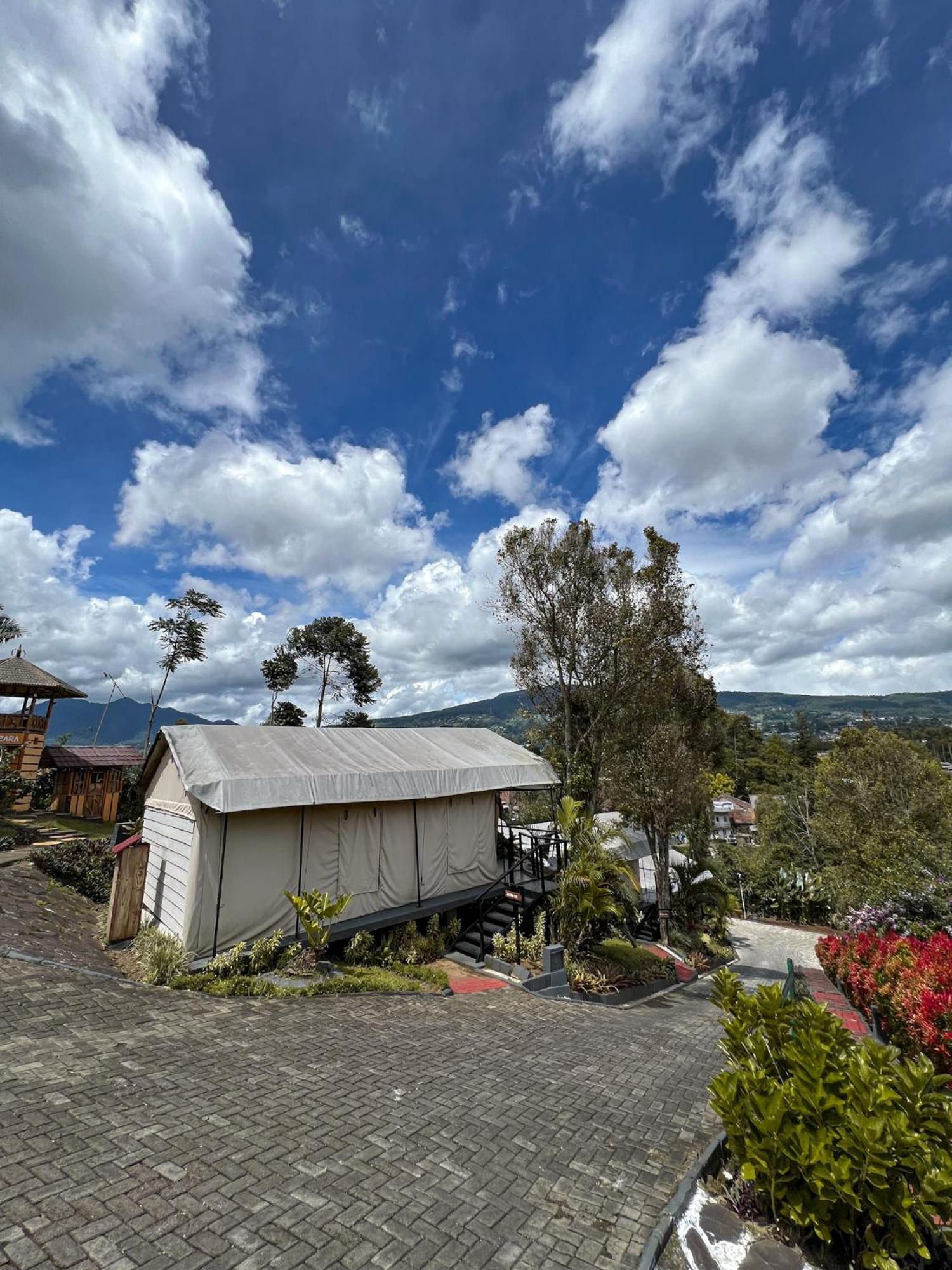 Trizara Resorts - Glam Camping Lembang Exterior photo