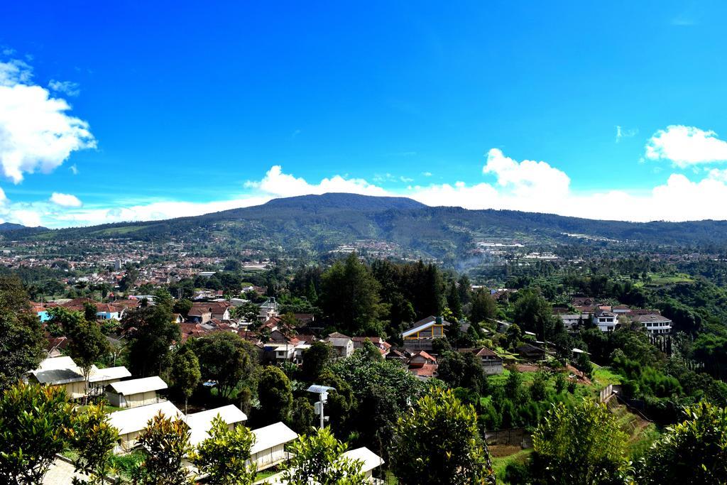 Trizara Resorts - Glam Camping Lembang Exterior photo